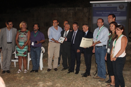 Geoparque Açores recebeu certificado de entrada nas Redes Europeia e Global de Geoparques