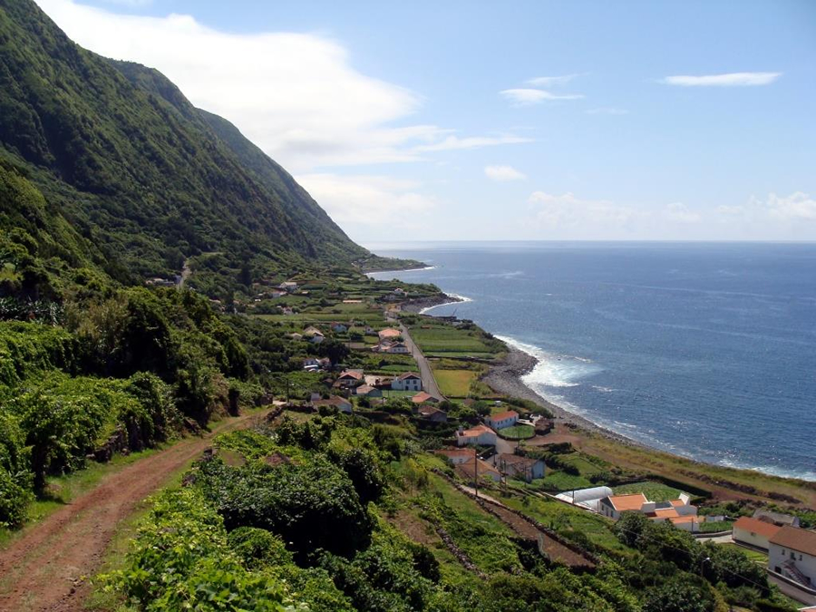 Arriba da Fajã dos Vimes – Fajã de São João